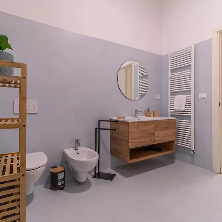Spacious 7-guest In Apartment *