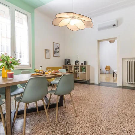 Spacious 7-guest In Bologna